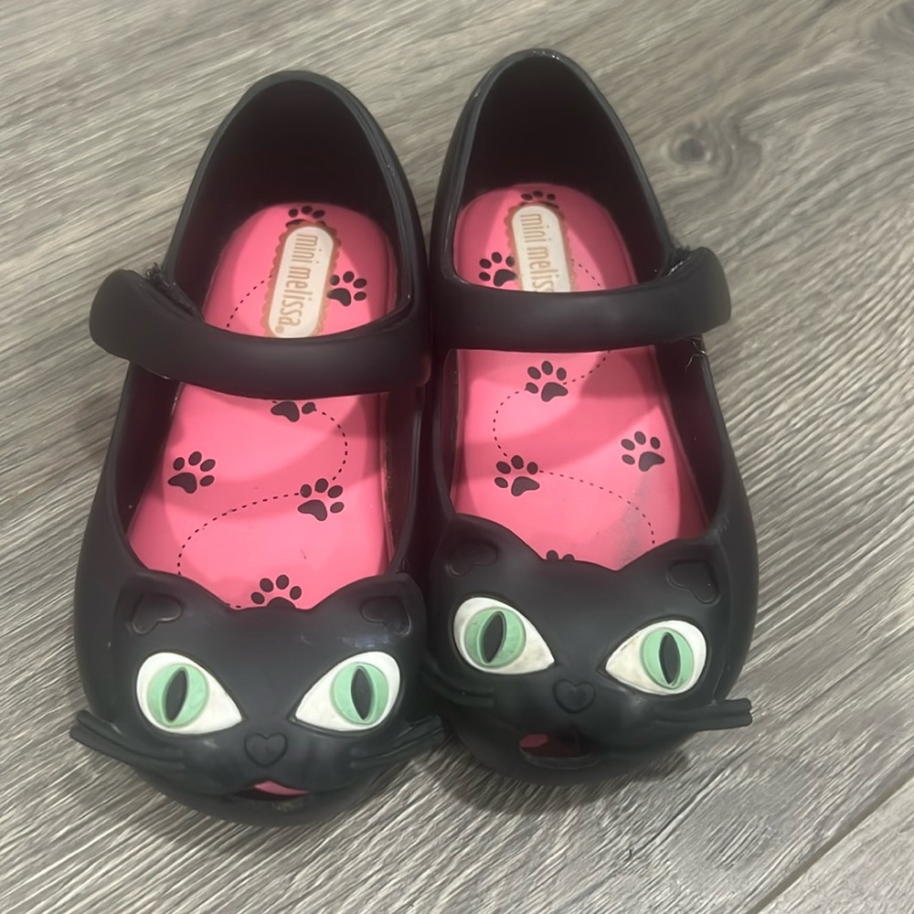 Mini Melissa cat shoes